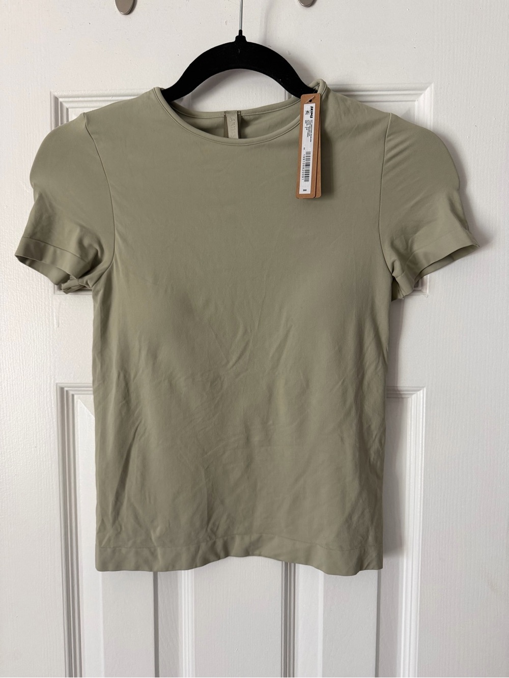 SKIMS Short-Sleeve Padded Crewneck Tee in Elm
